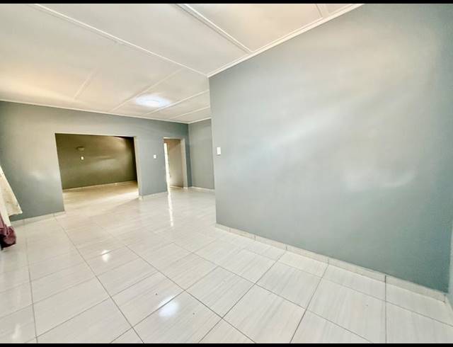 3 BEDROOM HOUSE FOR SALE IN VANDERBIJLPARK CW 1